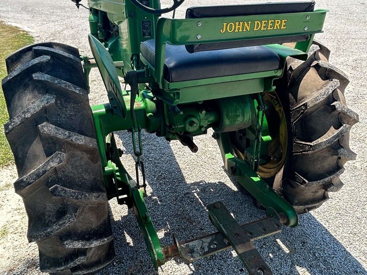 john-deere-m-image-12