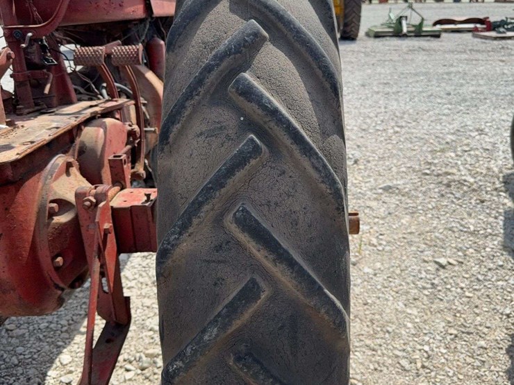 farmall-m-image-18
