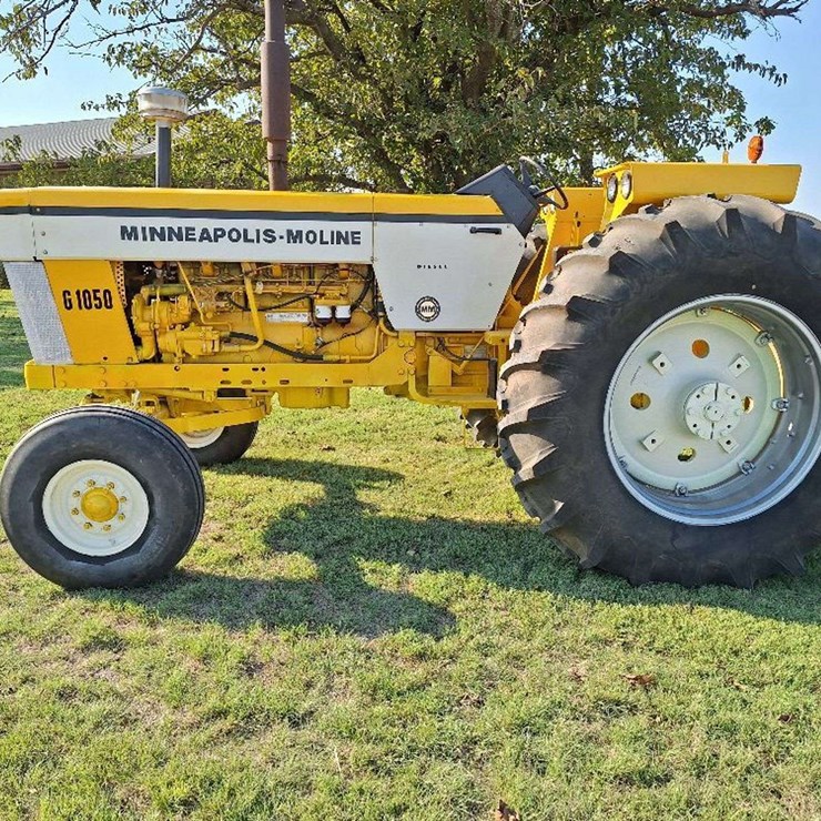 MINNEAPOLIS MOLINE G1050