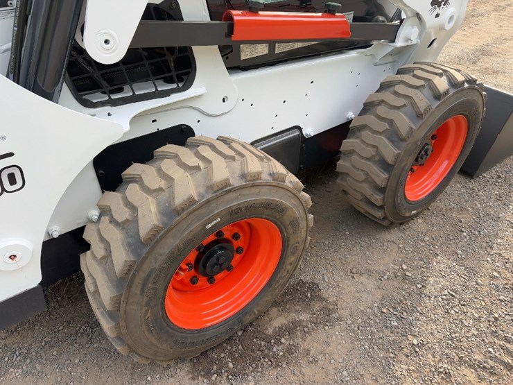 2017-bobcat-s650-image-12