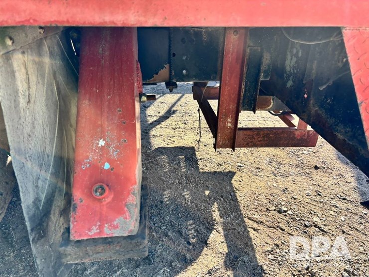 1981-international-1754-bucket-truck-(gp11561,-unit-78228)-image-27