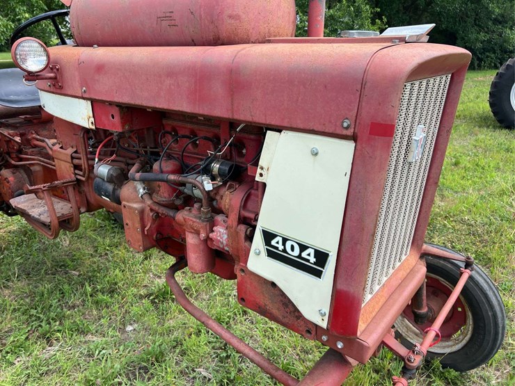 farmall-404-lp-image-20