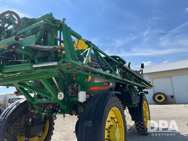 2019-john-deere-r4045-image-36
