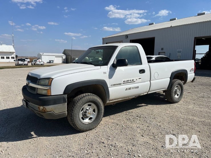 2003-chevrolet-2500hd-image-1