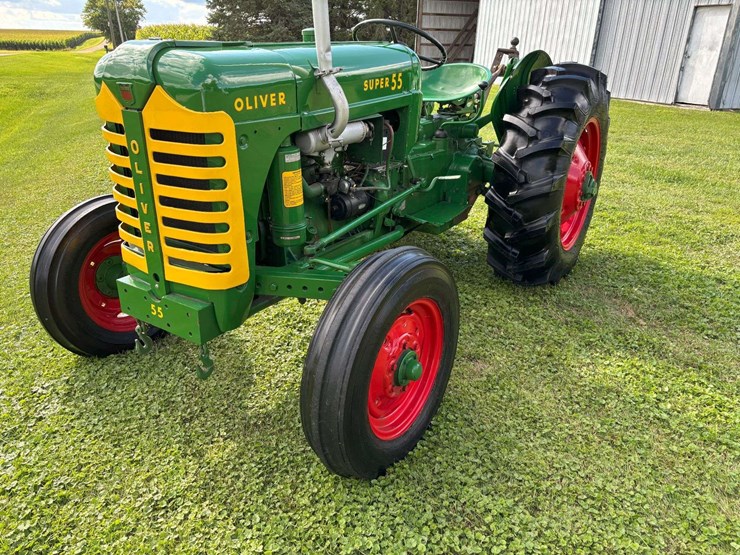 1957-oliver-super-55-image-3