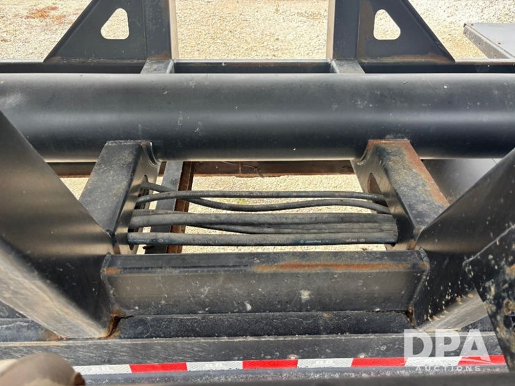 2012-behnke-dry-tender-trailer-(gp11554)-image-32