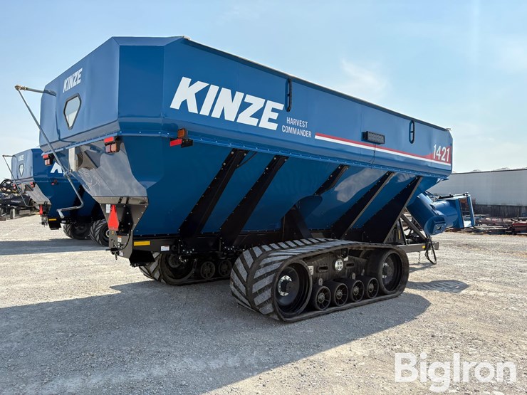 2024-kinze-1421-grain-cart-image-5
