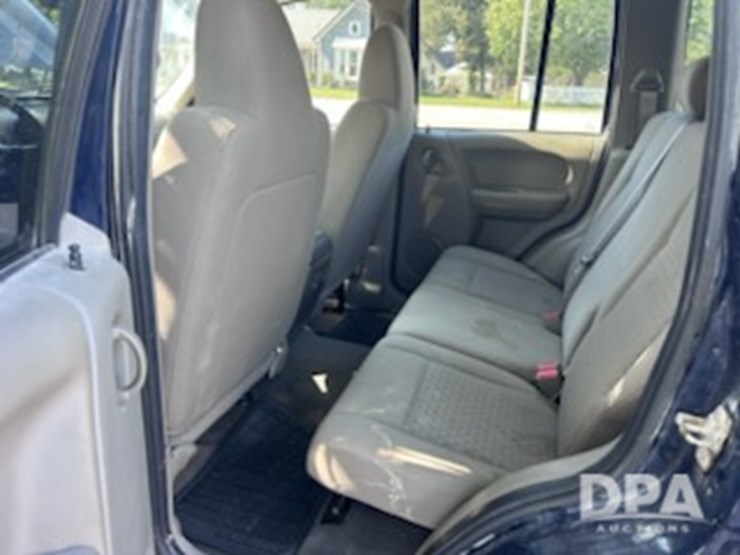 2007-jeep-liberty-sport-image-17