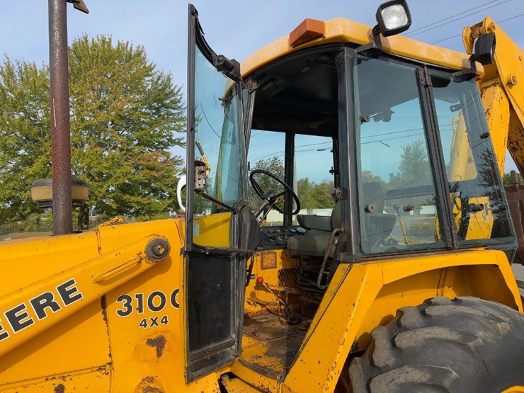 1986-deere-310c-image-23