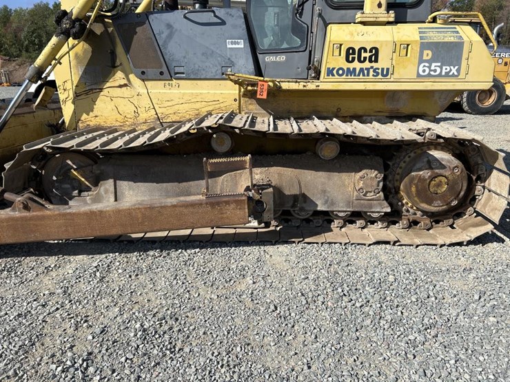 komatsu-d65px-image-51