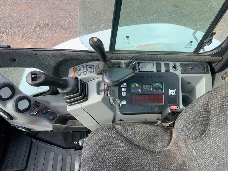 2013-bobcat-e42-image-29