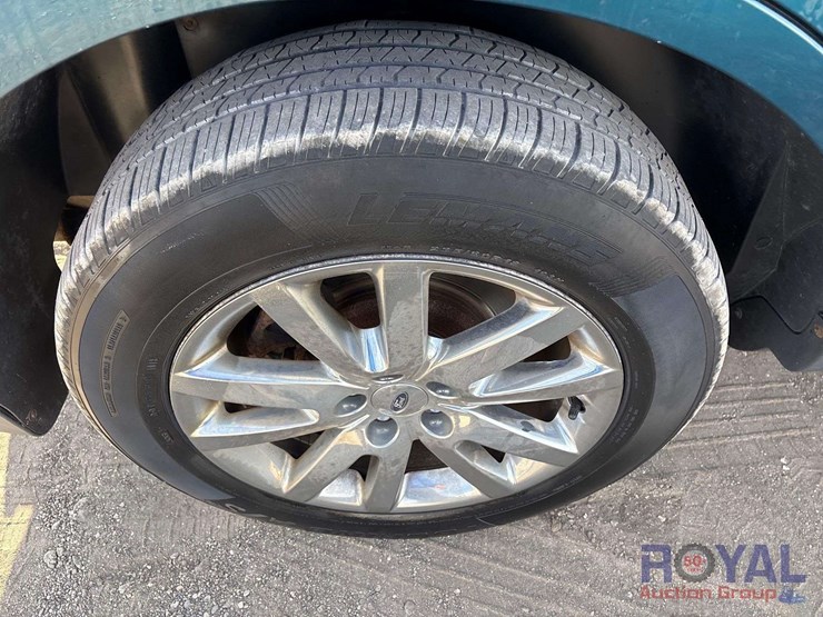 2011-ford-edge-image-27
