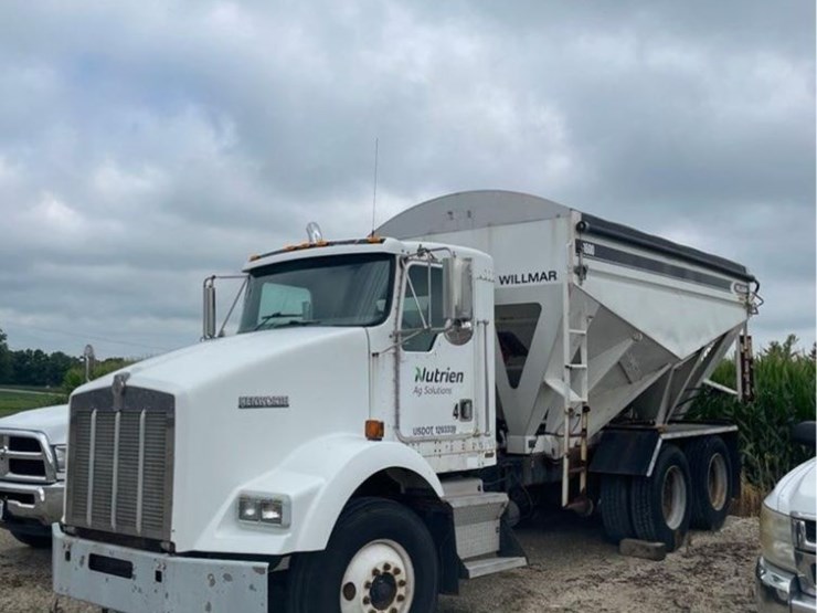 1999-kenworth-t800-image-7