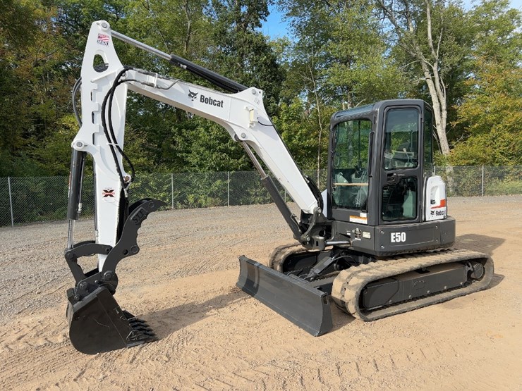 2017-bobcat-e50-image-1