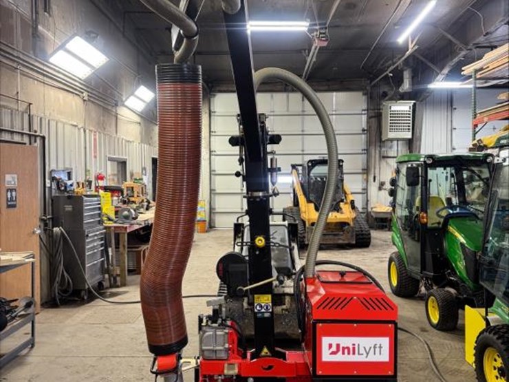 #2131-•-unilyft-paver-placer-for-mini-skid-steer-image-1