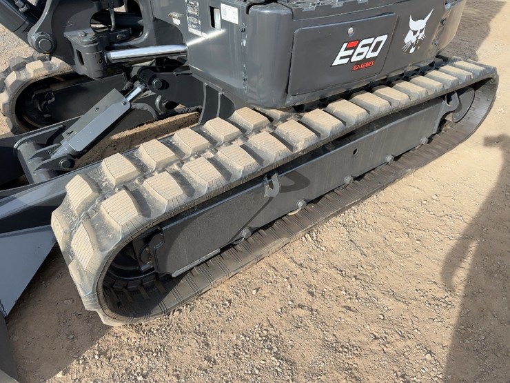 2023-bobcat-e60-image-24