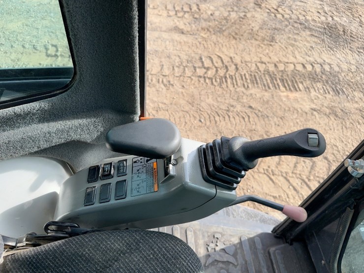2017-bobcat-e50-image-30