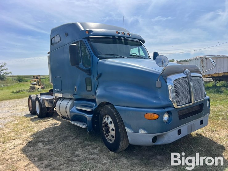 1999-kenworth-t2000-image-3