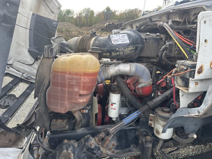 ford-f750-image-30