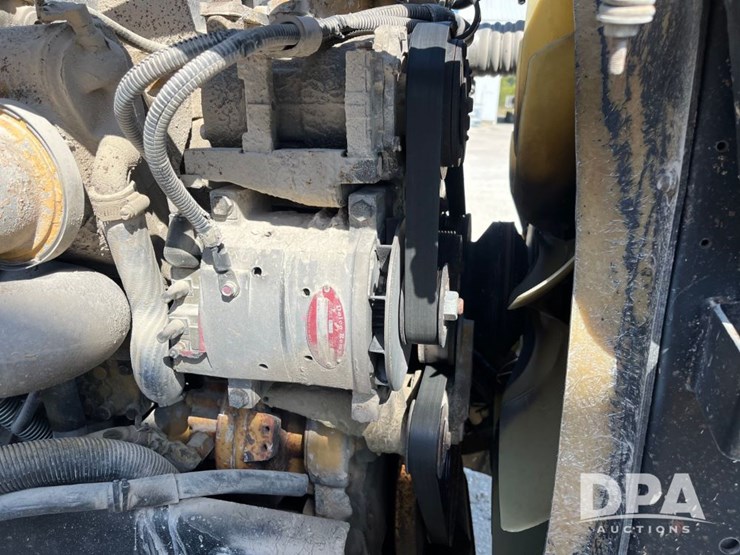 2007-peterbilt-386-image-62