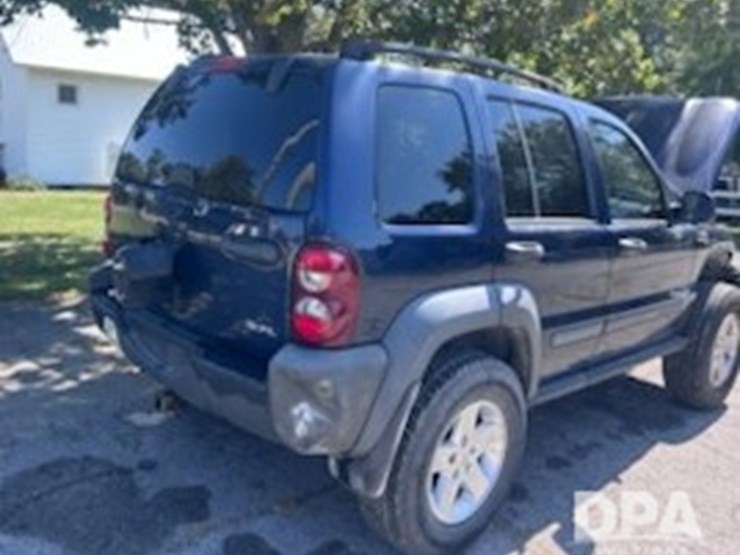2007-jeep-liberty-sport-image-11