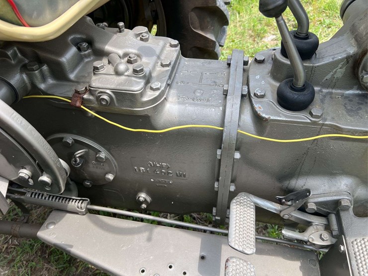massey-ferguson-40-image-34