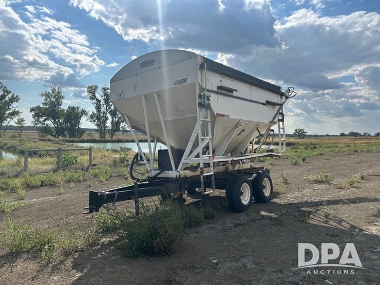 willmar-dry-tender-trailer-(cp1144,-unit-31401)-image-1