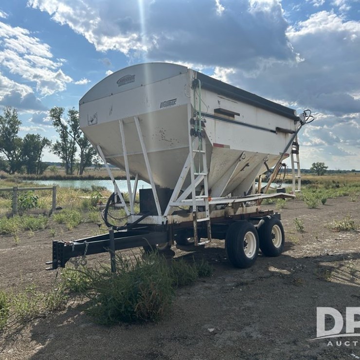 Willmar Dry Tender Trailer (CP1144, Unit 31401)