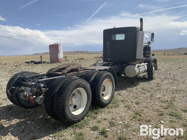 1983-kenworth-w900-image-5