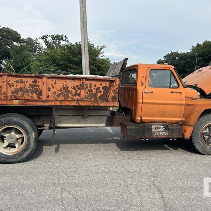 1972 FORD F750