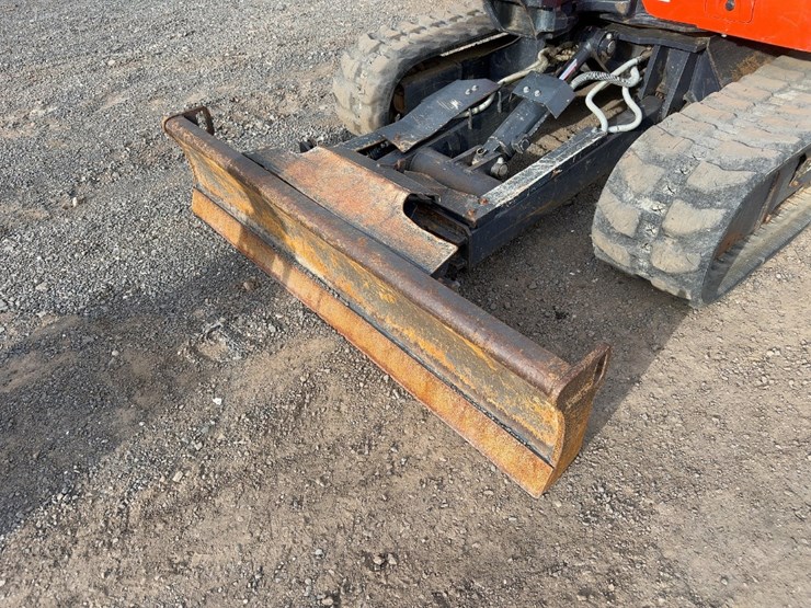 2019-kubota-kx040-4-image-16