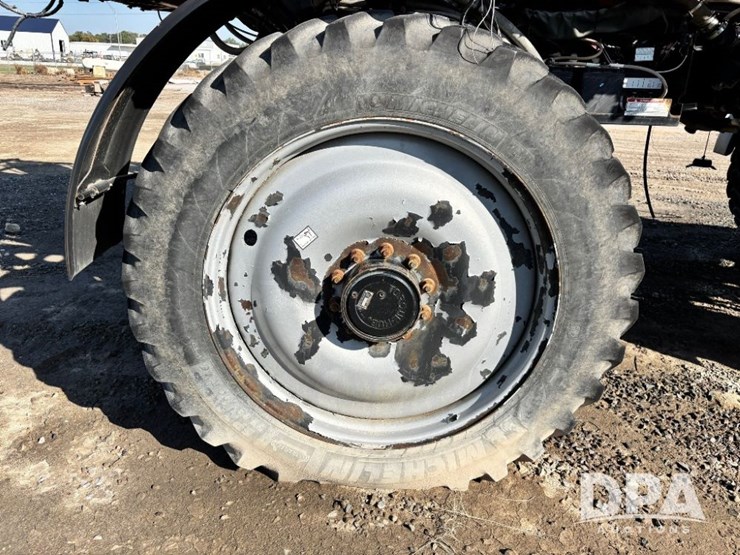 2015-case-ih-patriot-4440-image-55