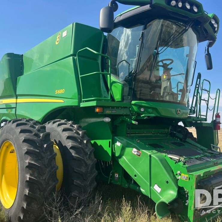JOHN DEERE S680