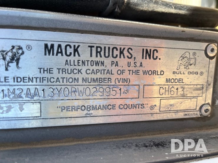 1994-mack-ch613-image-10