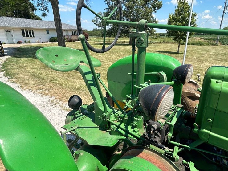 john-deere-h-image-10