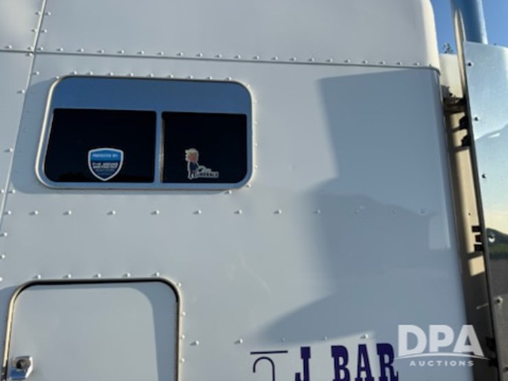 2013-peterbilt-389-truck-(jm627)-image-103