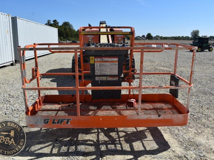 2007-jlg-600s-image-9