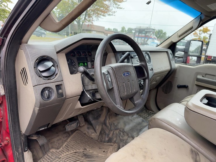 2008-ford-f550-xl-image-24