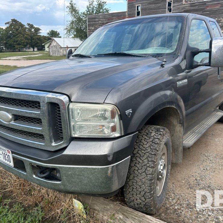 2005 FORD F350 XLT