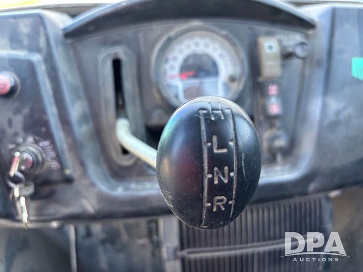 2013-polaris-ranger-image-32