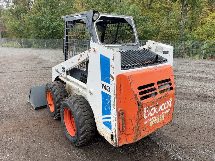 1985-bobcat-743-image-3