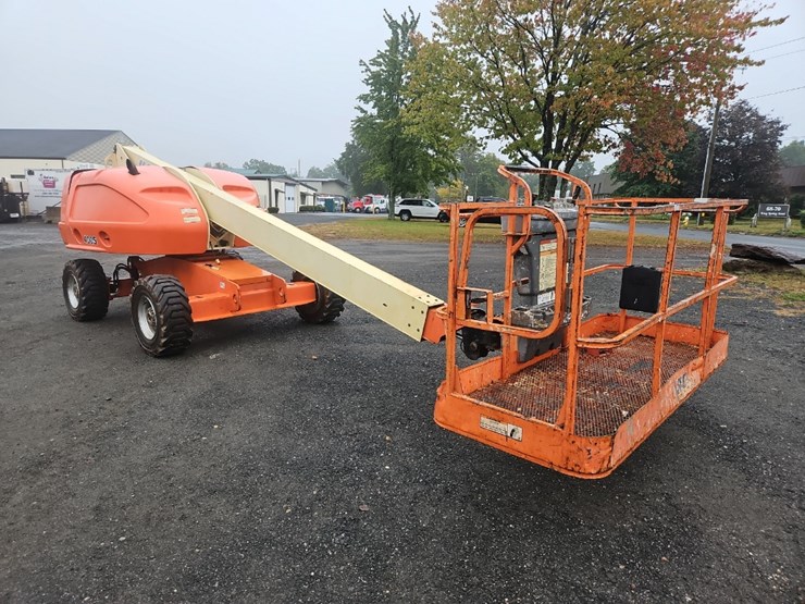 2007-jlg-400s-image-3