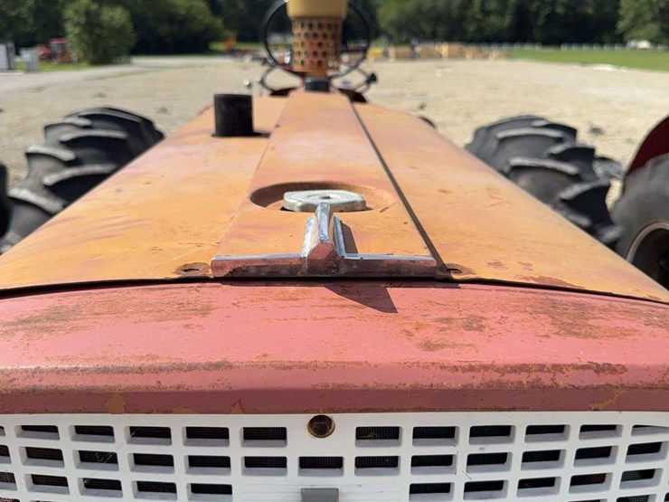 farmall-560-diesel-image-30