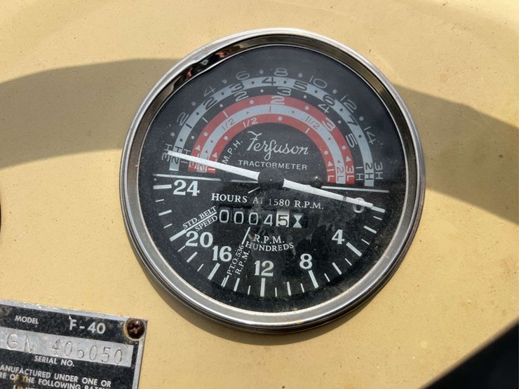 massey-ferguson-40-image-41