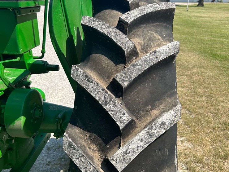 1951-john-deere-g-image-11