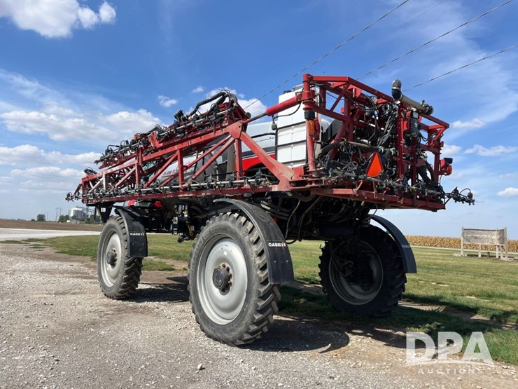 2017-case-ih-patriot-4440-image-14