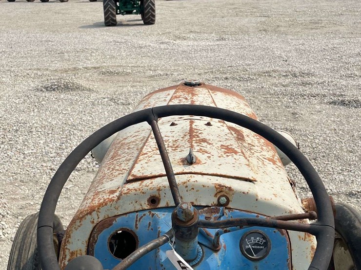 ford-8n-image-42