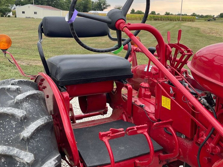 farmall-140-image-54