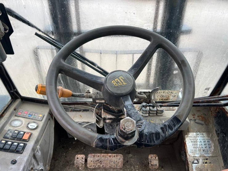 jcb-930-image-21