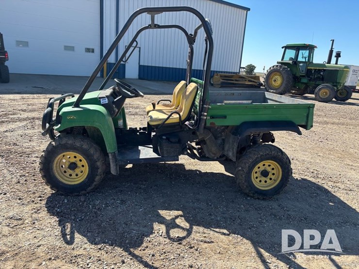 john-deere-gator-image-10